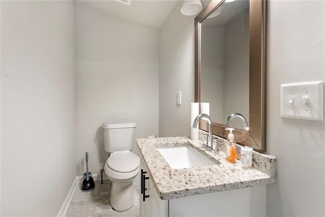 Building Photo - 1585 Archer St SW