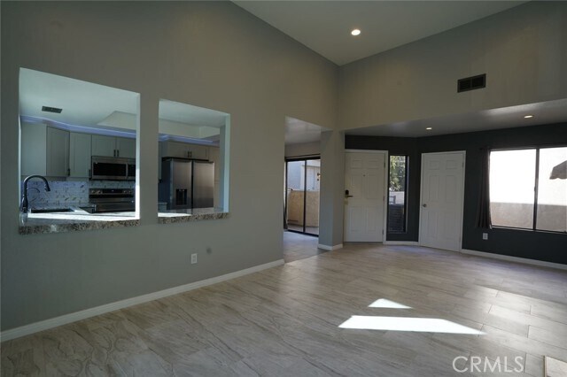 Building Photo - 43 Pearl
