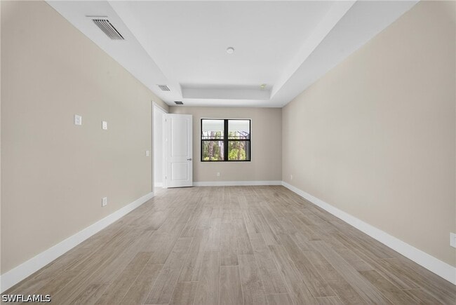 Building Photo - 1206 Moore Ave