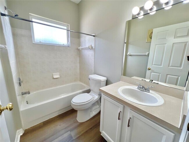 Building Photo - 10423 Glen Willow Ln