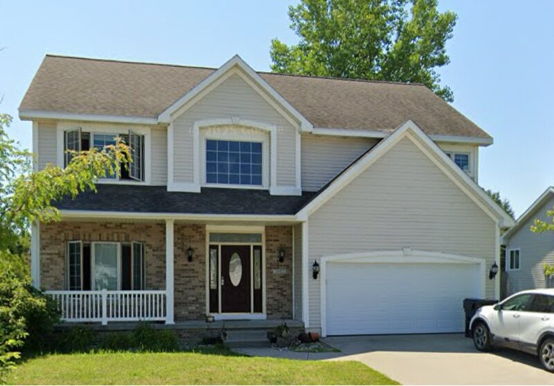 Building Photo - 2402 Welbeck Dr