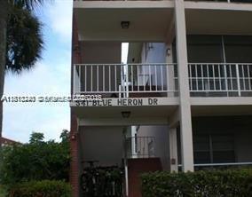 Building Photo - 541 Blue Heron Dr