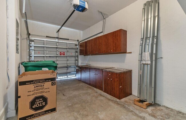 Building Photo - 12863 SW 134th Terrace
