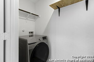 Building Photo - 9907 Jenny Grist