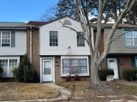 Building Photo - 3 Bedroom Townhouse in Wildwood Trace - Vo...