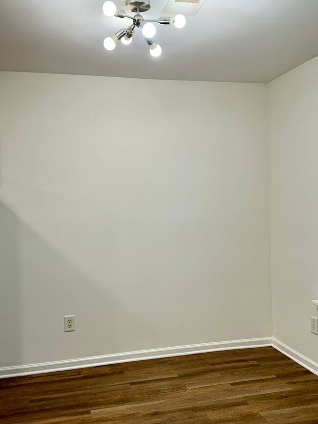 Building Photo - Ballantyne 2-bedroom Townhome ready now!