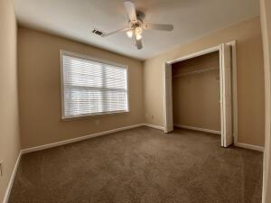 Building Photo - 1120 Hunters Cove