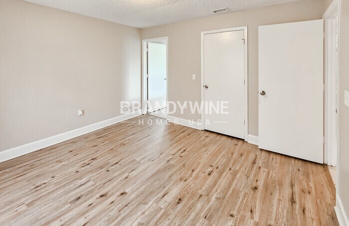 Building Photo - 2606 32nd Village Ave