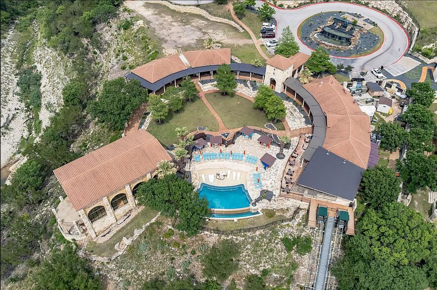 Rough Hollow Amenities - 513 Elworth Path