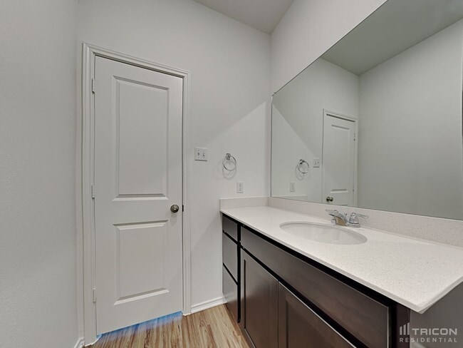 Building Photo - 179 Mica Trl