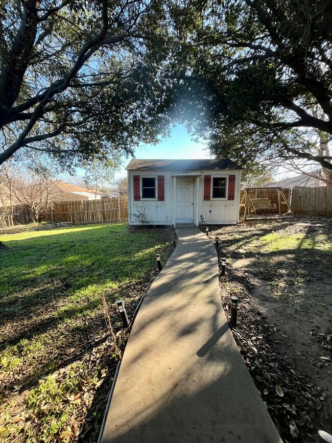 Building Photo - Storage Shed - Near 1-20 - Private Yard wi...