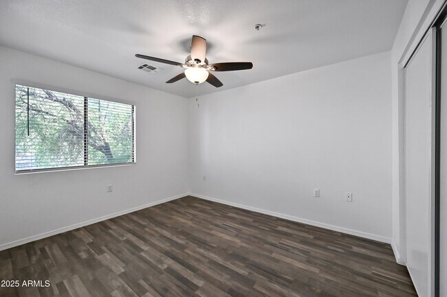 Building Photo - 3065 N 67th Ave