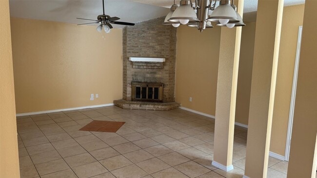 Building Photo - 12404 Windjammer St