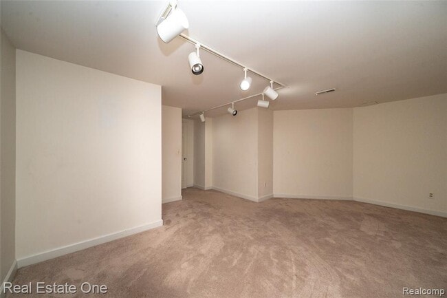 Building Photo - 37412 Legends Trail Dr