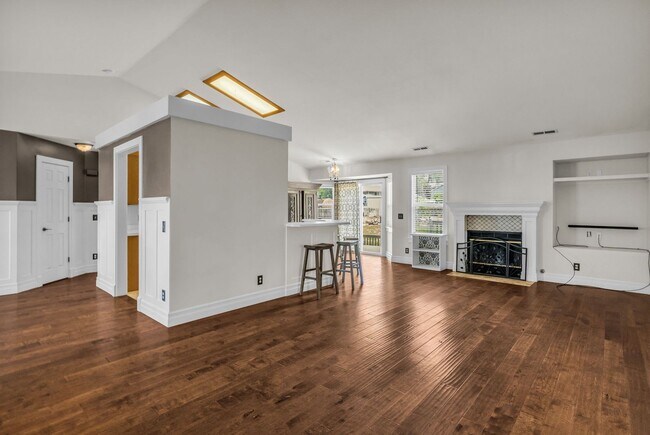 Building Photo - Charming Kaysville Home in Quiet Cul-de-Sac Near Trails