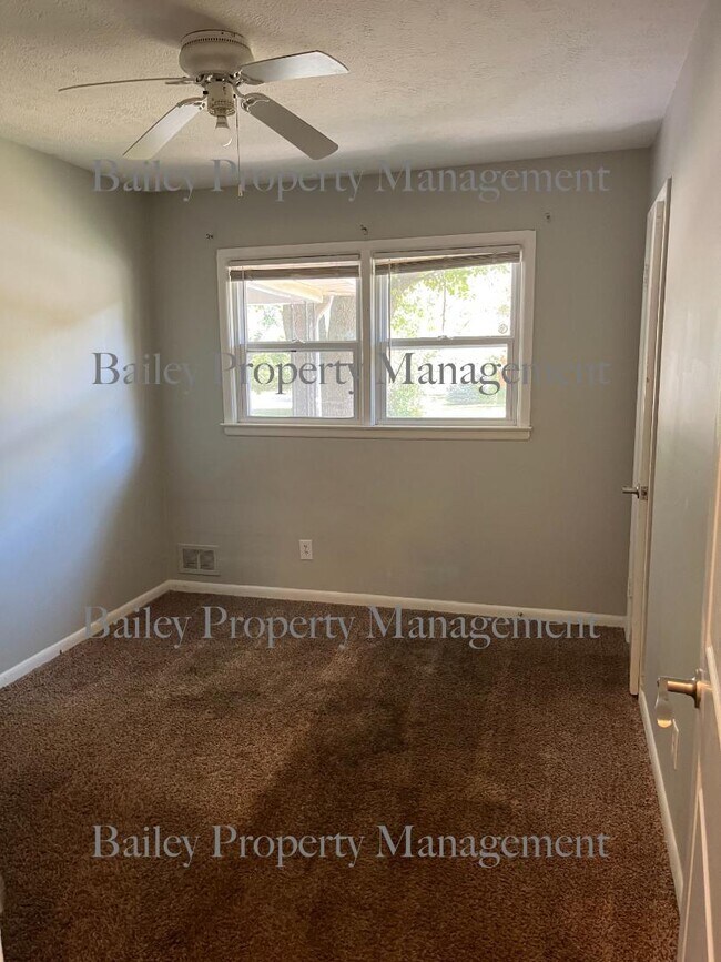 Building Photo - 6357 Doe Run Rd