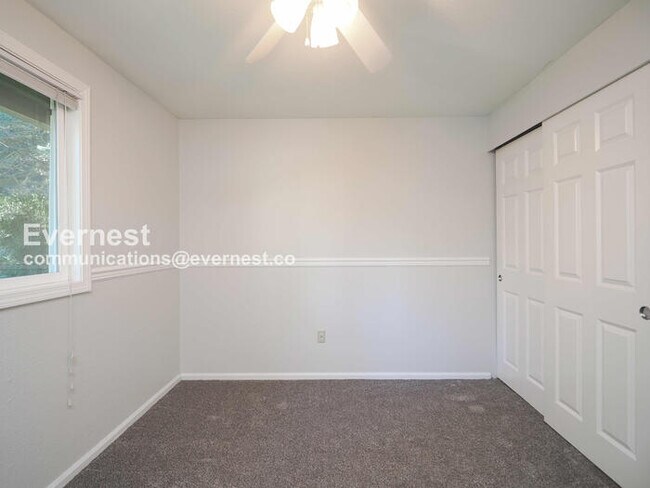 Building Photo - 4724 327th Ave NE