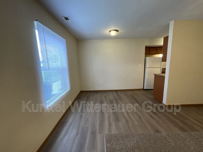 Building Photo - 1810-6 Jamestown Road