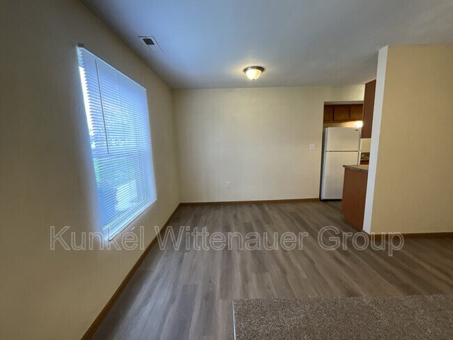 Building Photo - 1810 Jamestown Rd