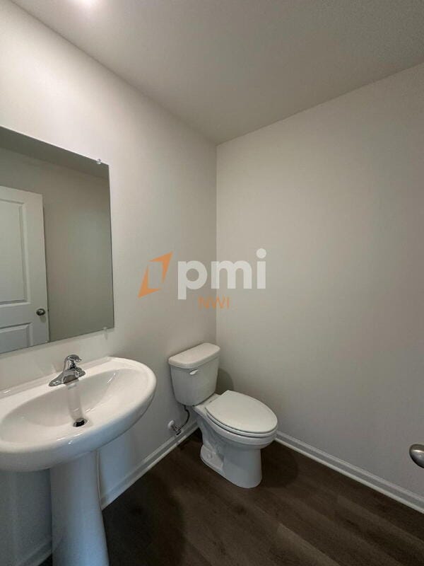 Building Photo - 8750 Clover Ln