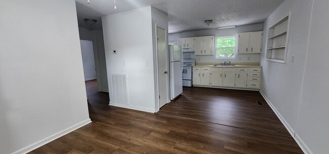 Building Photo - 89 Co Rd 1247