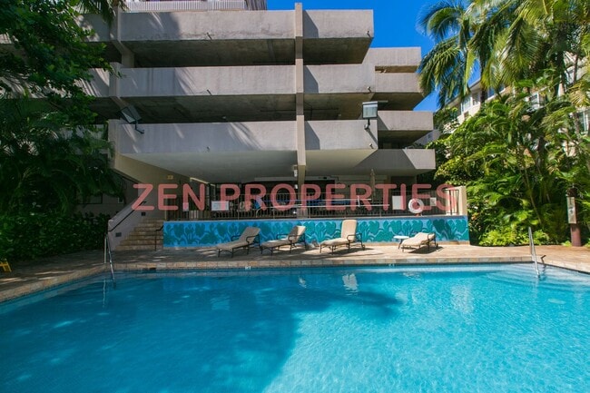 Building Photo - Furnished 2 bdrm / 2 bath unit at The Windsor Waikiki