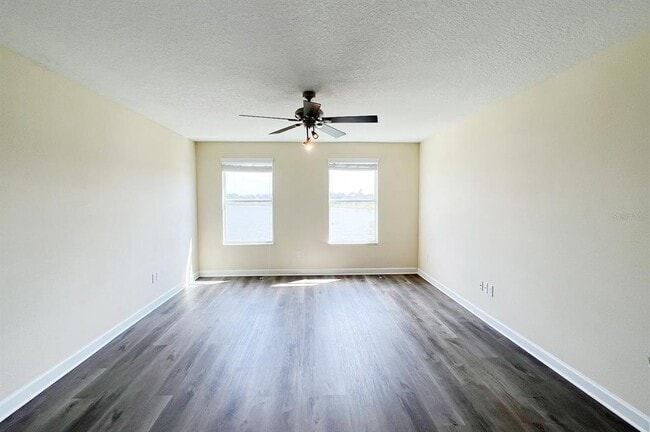 Building Photo - 1604 Thetford Cir