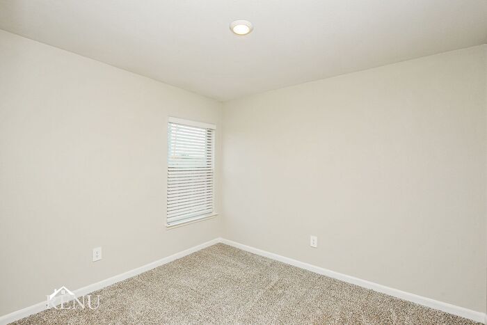 Building Photo - 162 Drifter Dr