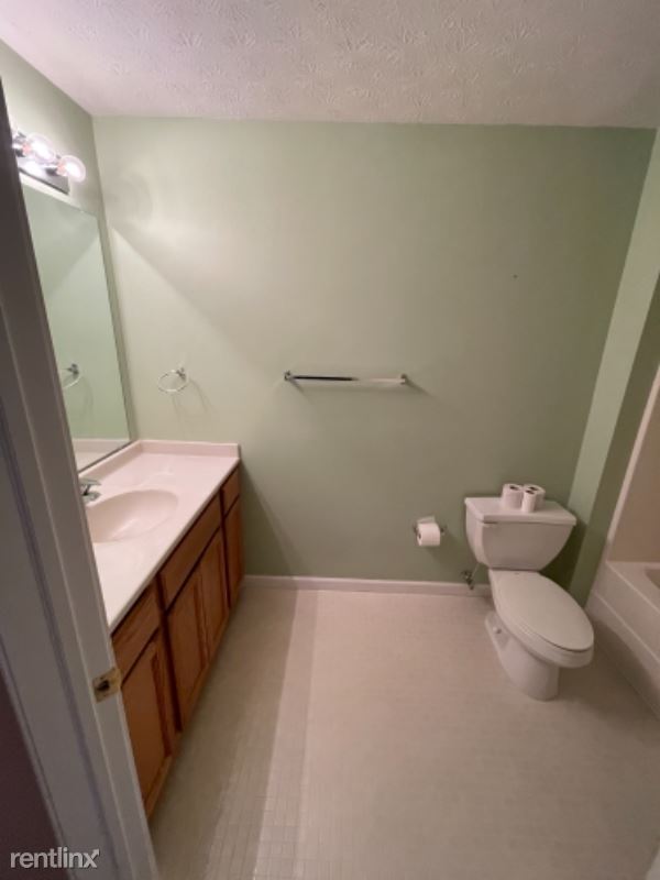 Building Photo - 2 br, 2 bath Condo - 14708 Lenox Dr