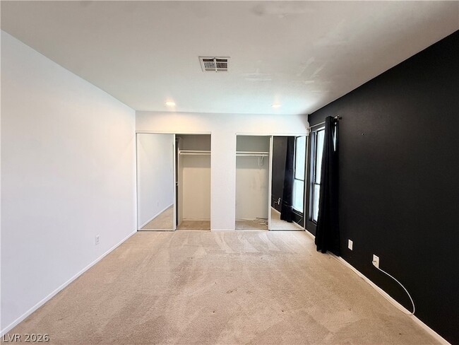 Building Photo - 2066 Waverly Cir