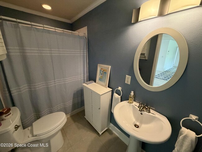 Building Photo - 190 Harwood Ave