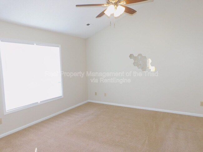 Building Photo - 600 Pecan Ridge Cir