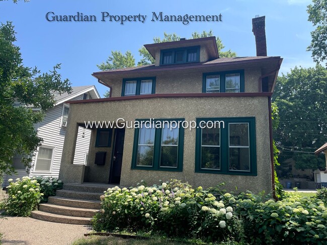 Primary Photo - Linden Hills Single Family Home, 2 Car Gar...