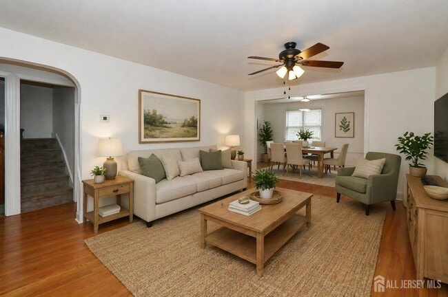 Building Photo - 2 Mohawk Dr