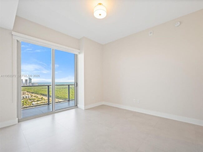 Building Photo - 16385 Biscayne Blvd