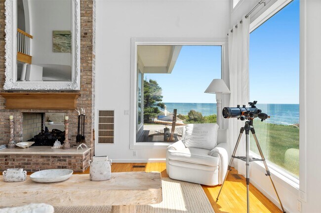 Building Photo - 390 Old Montauk Hwy