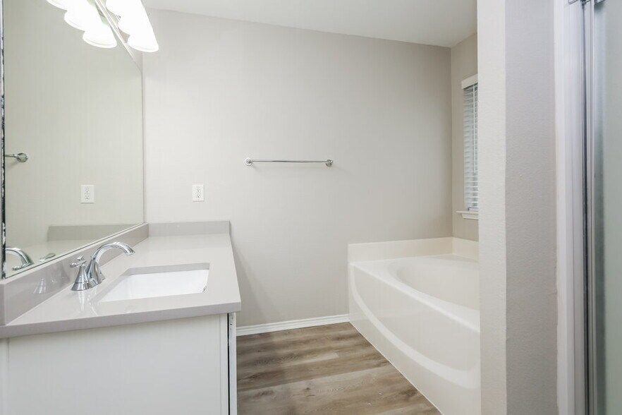 Building Photo - 1748 Cansler Ln