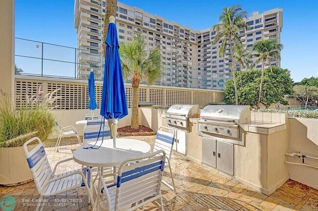 Building Photo - 5200 N Ocean Blvd