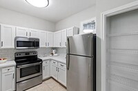 Building Photo - Comfort, Space & Style – All in One Place