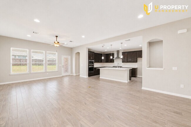 Building Photo - 4509 Expedition Dr