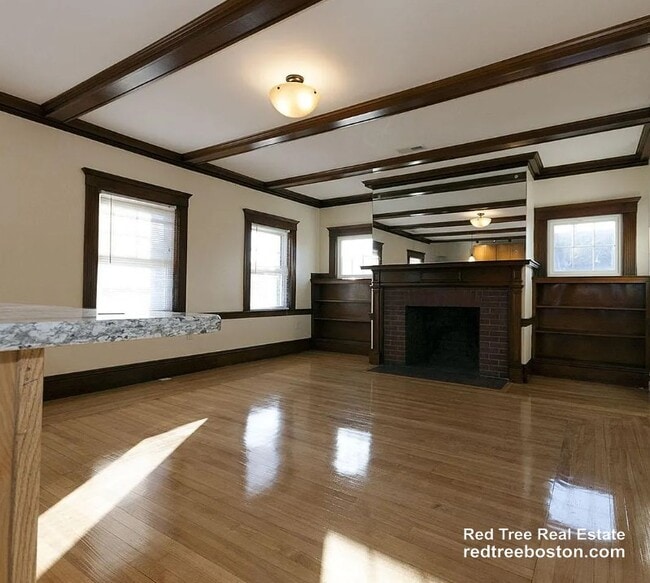 Building Photo - 34 Bentley St