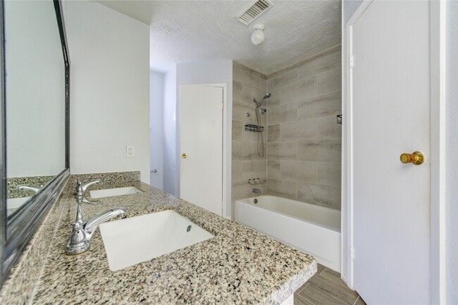 Building Photo - 7506 Stone Pine Ln