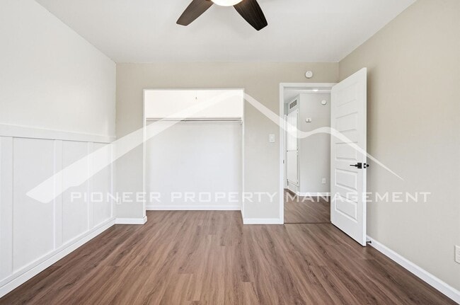 Building Photo - 655 S Xenon Ct