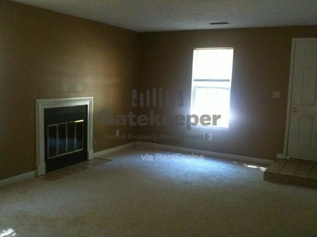 Building Photo - 101 Autumn Leaf