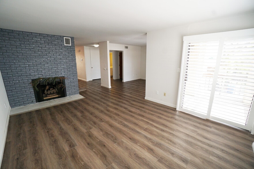 Living room - 712 Vallejo Villas