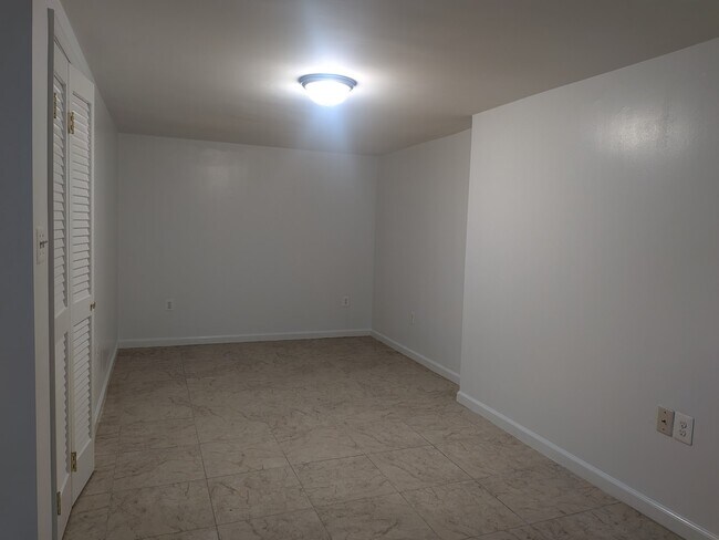 Building Photo - 13395 Caballero Way
