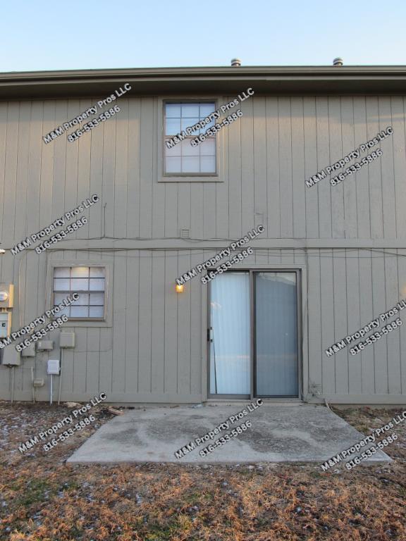 Building Photo - 1918 NE Knollbrook St