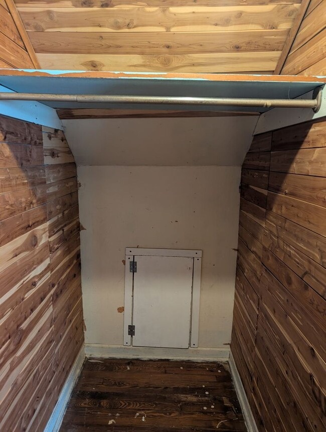 Building Photo - 4BD/2BA - University View - 1 car garage