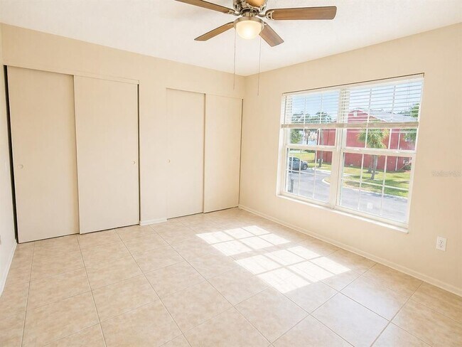 Building Photo - 1044 82nd Terrace N
