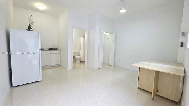 Building Photo - 14552 SW 158th Ct